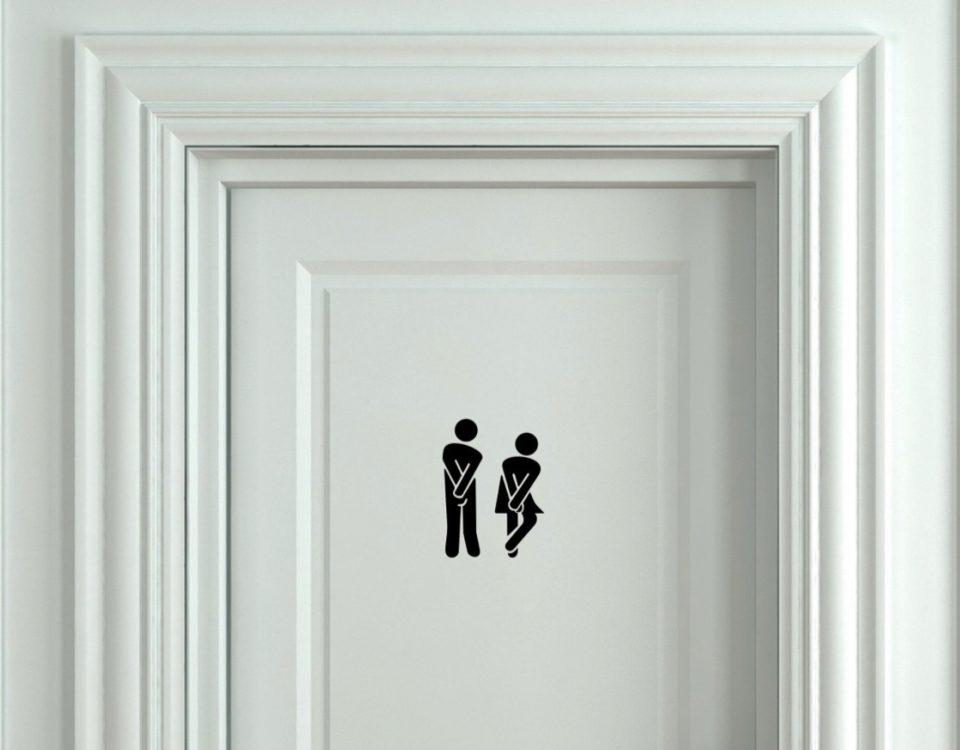 Как правильно подойти к выбору дверей для ванной комнаты